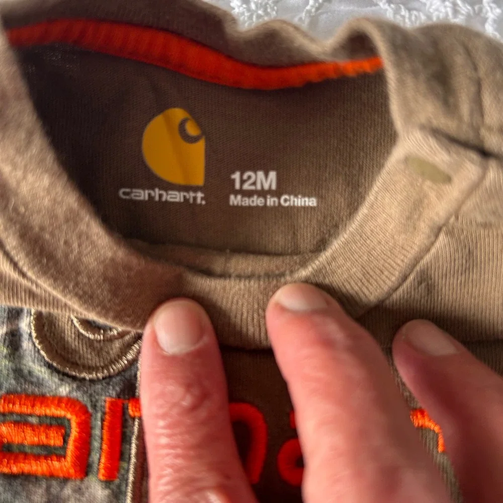 Carhartt‎ Baby Boy Brown Long Sleeve Bodysuit Embroidered Logo Camo 12M